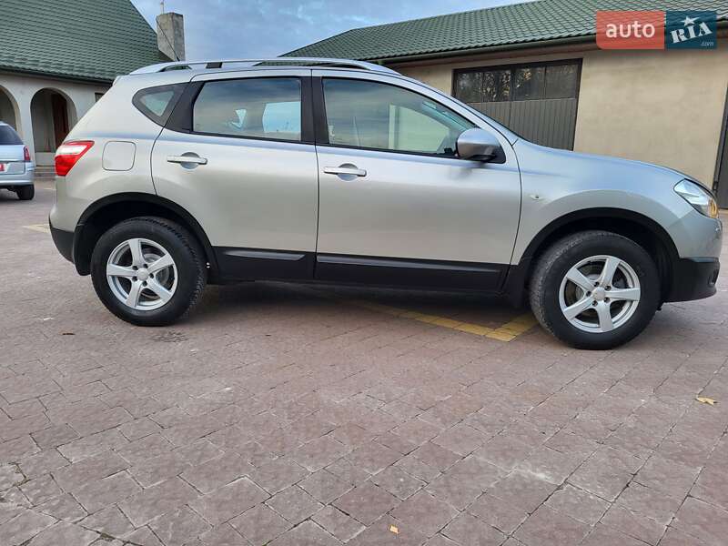 Внедорожник / Кроссовер Nissan Qashqai 2013 в Радивилове