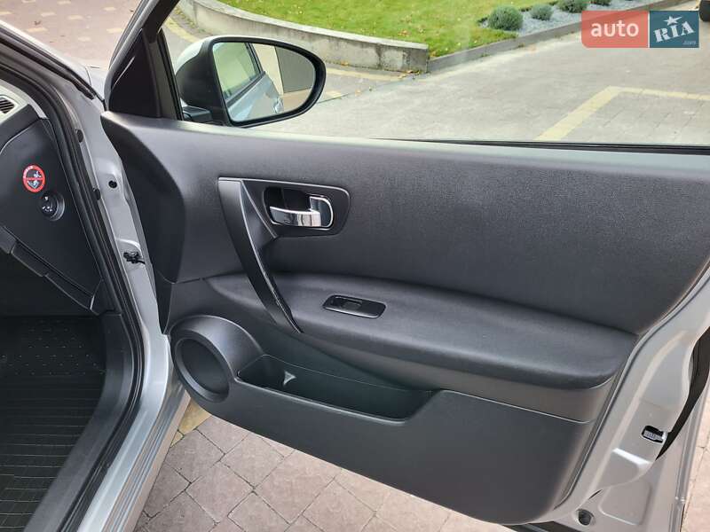 Внедорожник / Кроссовер Nissan Qashqai 2013 в Радивилове