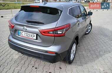 Позашляховик / Кросовер Nissan Qashqai 2017 в Чернівцях