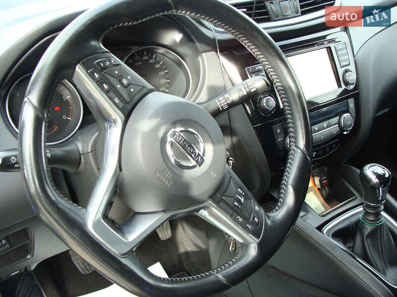 Внедорожник / Кроссовер Nissan Qashqai 2017 в Черновцах фото 11 Внедорожник / Кроссовер Nissan Qashqai 2017 в Черновцах