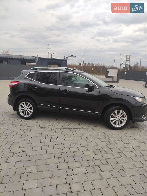 Позашляховик / Кросовер Nissan Qashqai 2014 в Львові фото 28 Позашляховик / Кросовер Nissan Qashqai 2014 в Львові