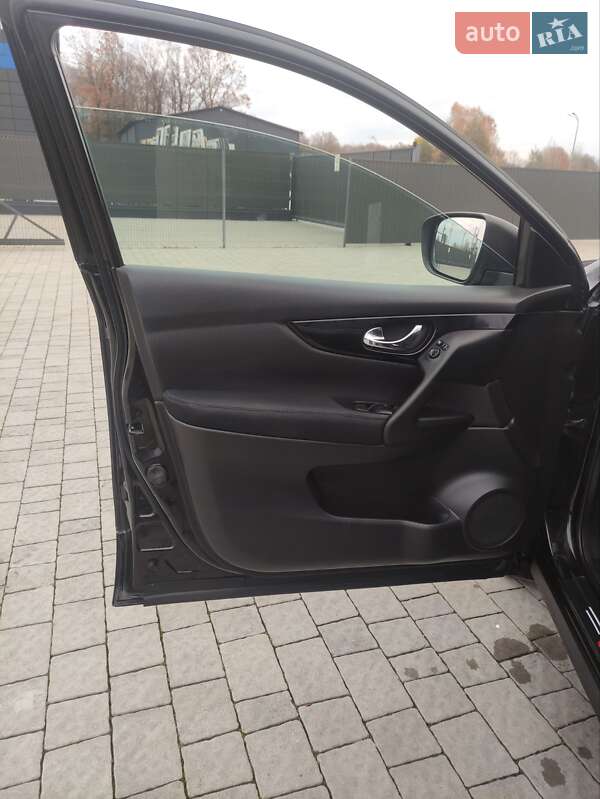 Позашляховик / Кросовер Nissan Qashqai 2014 в Львові фото 33 Позашляховик / Кросовер Nissan Qashqai 2014 в Львові