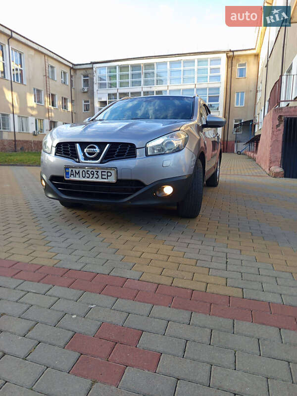 Внедорожник / Кроссовер Nissan Qashqai 2010 в Звягеле фото 2 Внедорожник / Кроссовер Nissan Qashqai 2010 в Звягеле
