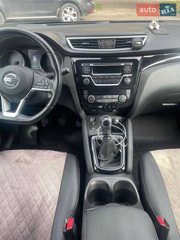 Внедорожник / Кроссовер Nissan Qashqai 2020 в Хмельницком