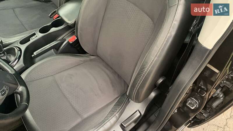 Внедорожник / Кроссовер Nissan Qashqai 2013 в Хороле фото 21 Внедорожник / Кроссовер Nissan Qashqai 2013 в Хороле