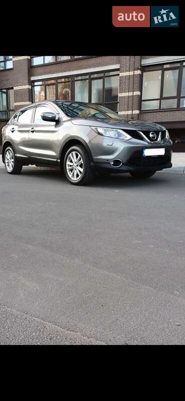 Внедорожник / Кроссовер Nissan Qashqai 2014 в Чернигове