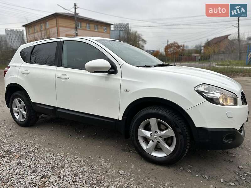 Внедорожник / Кроссовер Nissan Qashqai 2012 в Киеве