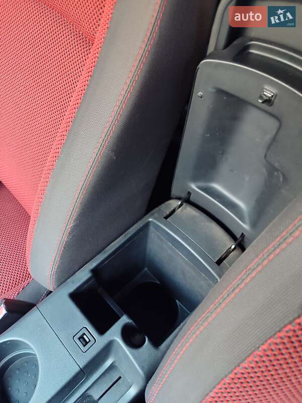 Позашляховик / Кросовер Nissan Qashqai 2007 в Львові