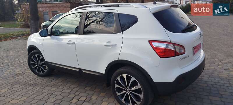 Позашляховик / Кросовер Nissan Qashqai 2012 в Луцьку