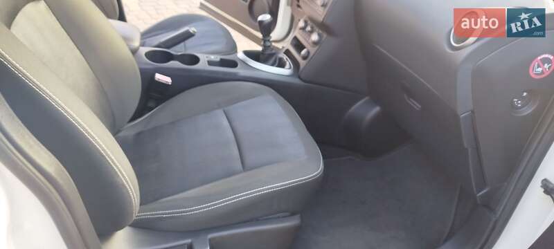 Позашляховик / Кросовер Nissan Qashqai 2012 в Луцьку