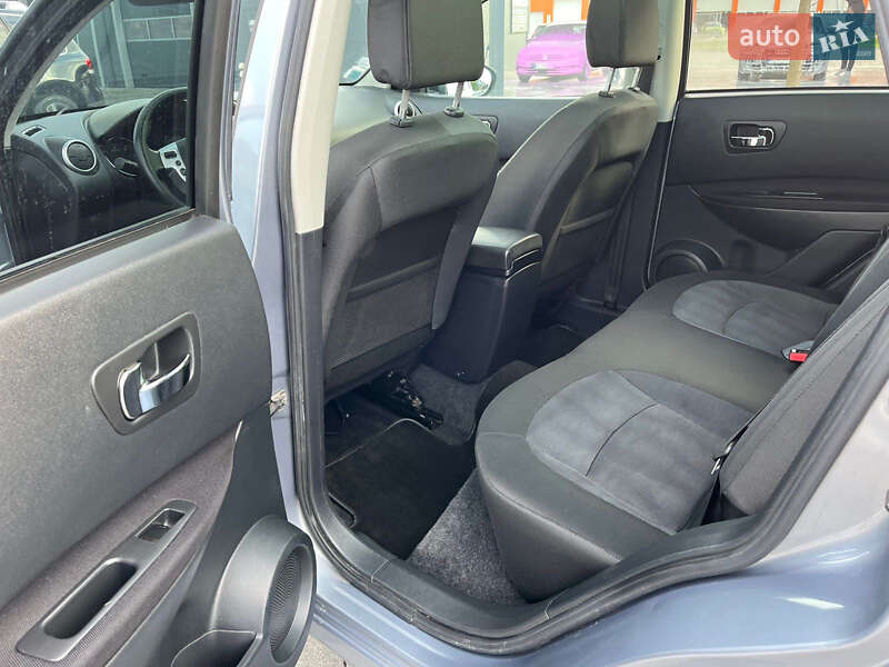 Позашляховик / Кросовер Nissan Qashqai 2010 в Луцьку