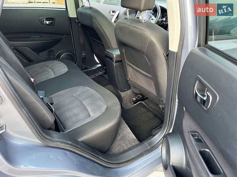 Позашляховик / Кросовер Nissan Qashqai 2010 в Луцьку