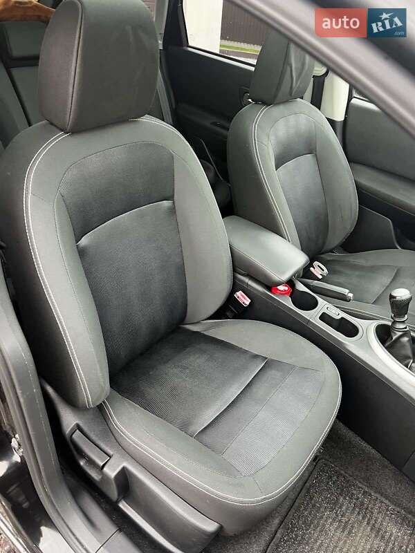 Позашляховик / Кросовер Nissan Qashqai 2011 в Львові фото 18 Позашляховик / Кросовер Nissan Qashqai 2011 в Львові