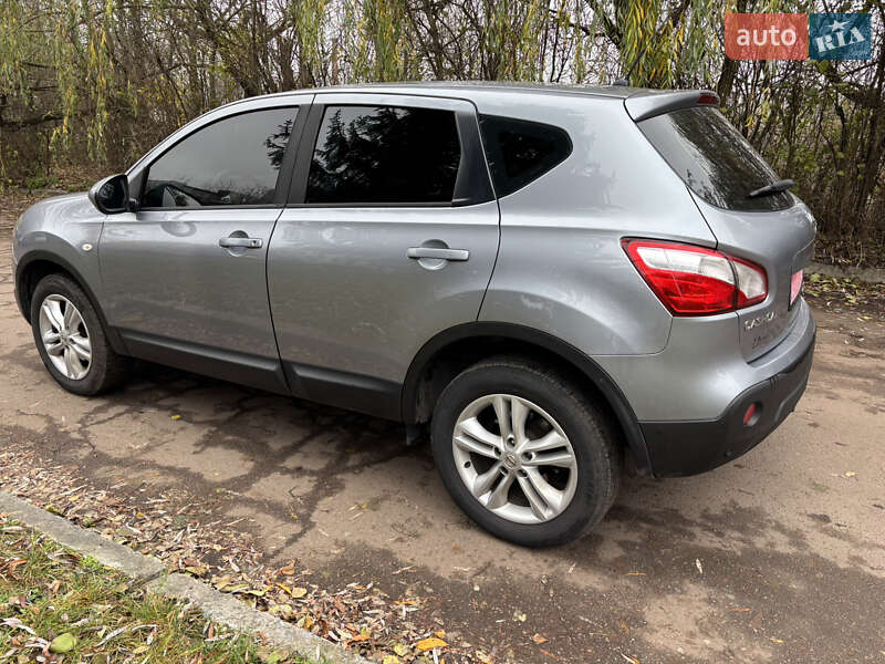 Внедорожник / Кроссовер Nissan Qashqai 2011 в Житомире