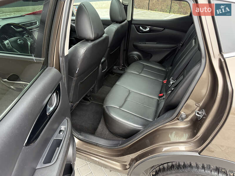 Внедорожник / Кроссовер Nissan Qashqai 2015 в Кременце