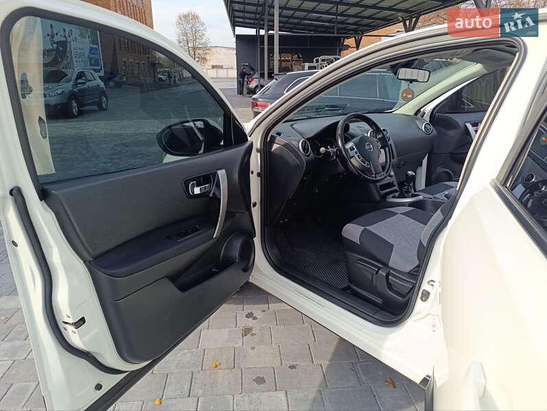 Позашляховик / Кросовер Nissan Qashqai 2010 в Старокостянтинові фото 22 Позашляховик / Кросовер Nissan Qashqai 2010 в Старокостянтинові