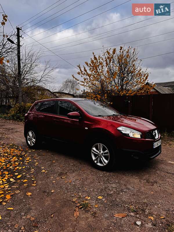 Внедорожник / Кроссовер Nissan Qashqai 2013 в Чернигове