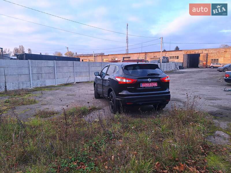 Внедорожник / Кроссовер Nissan Qashqai 2016 в Луцке