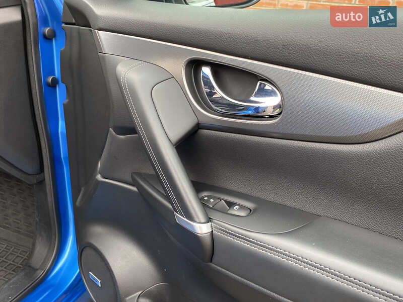 Позашляховик / Кросовер Nissan Qashqai 2018 в Києві