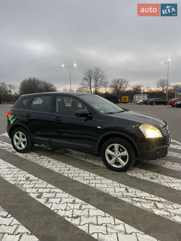 Внедорожник / Кроссовер Nissan Qashqai 2009 в Стрые