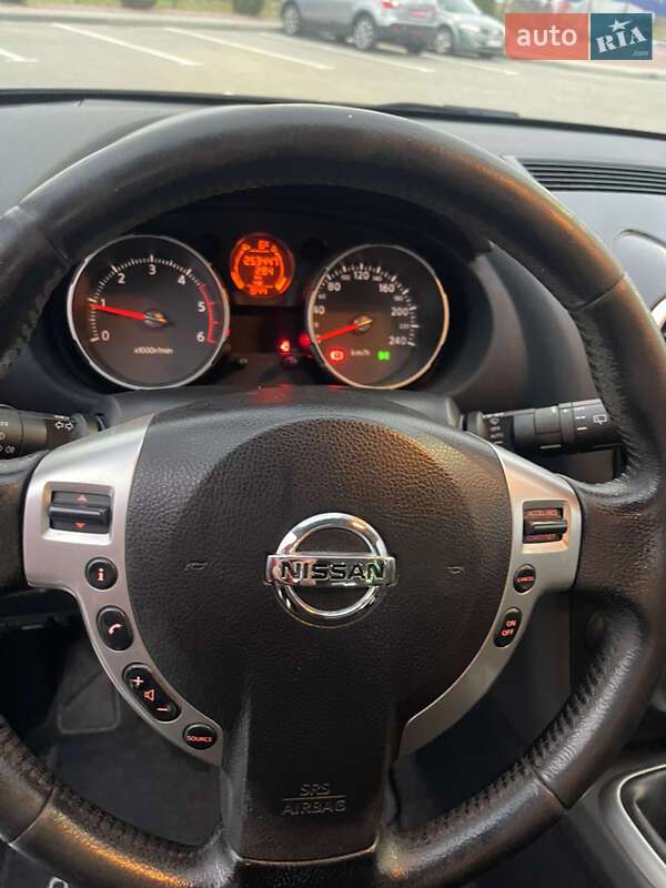 Внедорожник / Кроссовер Nissan Qashqai 2009 в Стрые