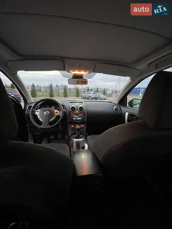 Внедорожник / Кроссовер Nissan Qashqai 2009 в Стрые