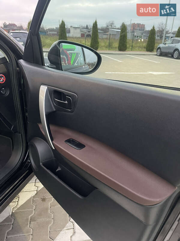 Внедорожник / Кроссовер Nissan Qashqai 2009 в Стрые