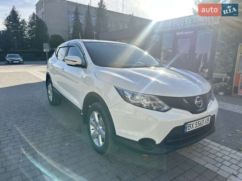 Внедорожник / Кроссовер Nissan Qashqai 2014 в Черновцах