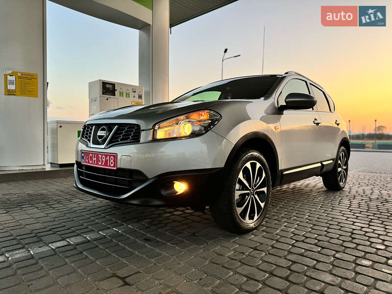 Внедорожник / Кроссовер Nissan Qashqai 2012 в Стрые