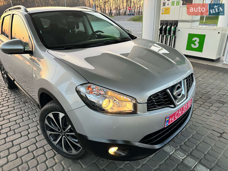 Внедорожник / Кроссовер Nissan Qashqai 2012 в Стрые
