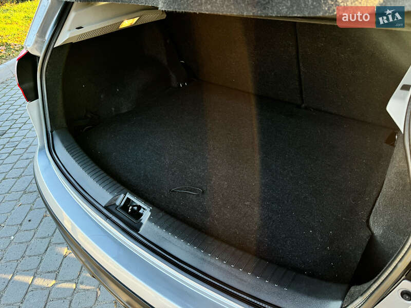 Внедорожник / Кроссовер Nissan Qashqai 2012 в Стрые