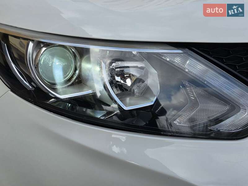 Внедорожник / Кроссовер Nissan Qashqai 2014 в Черновцах