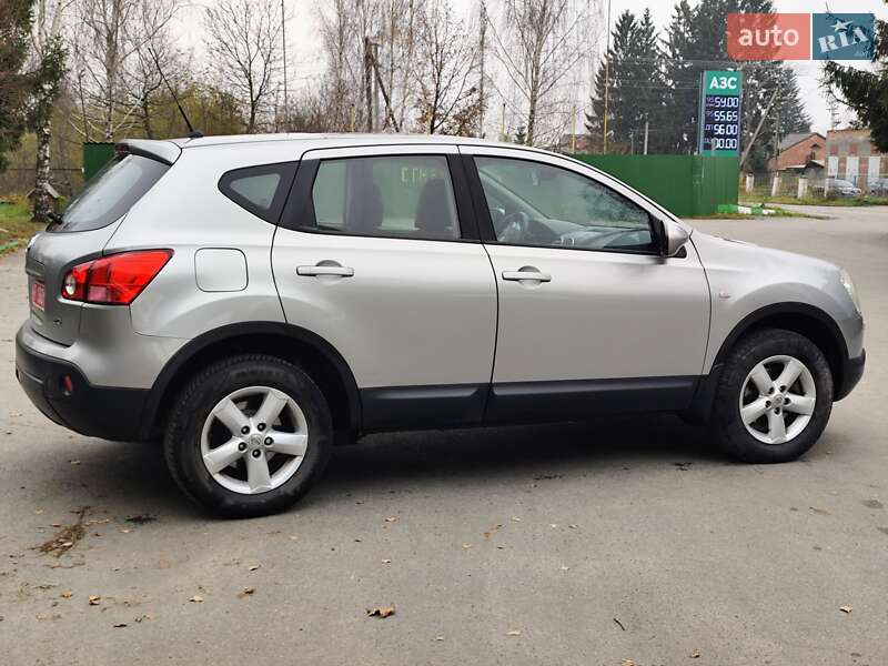 Позашляховик / Кросовер Nissan Qashqai 2008 в Звягелі