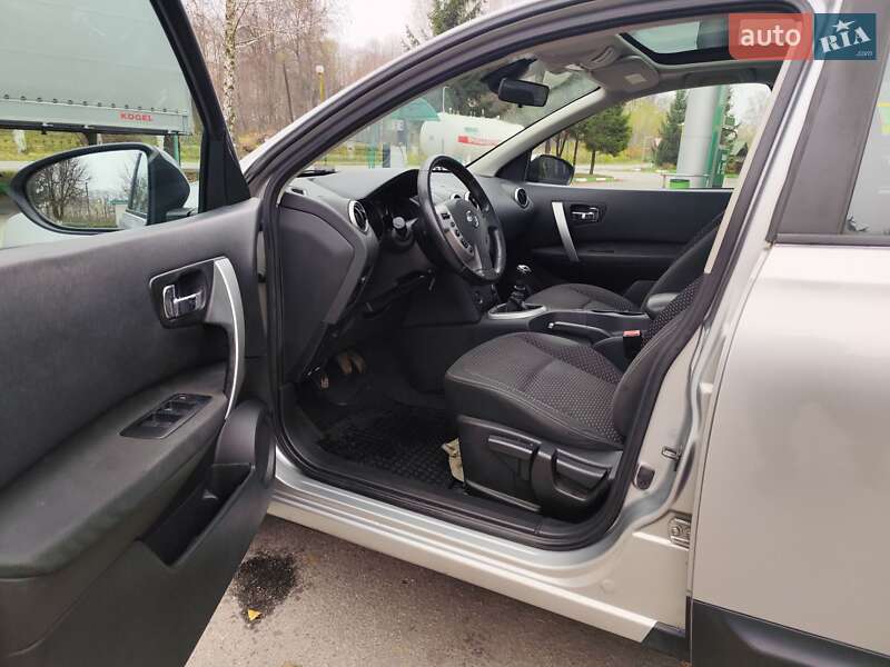 Позашляховик / Кросовер Nissan Qashqai 2008 в Звягелі