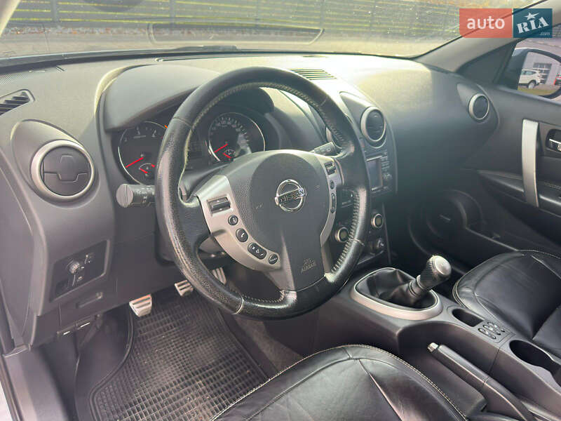 Внедорожник / Кроссовер Nissan Qashqai 2012 в Мукачево фото 17 Внедорожник / Кроссовер Nissan Qashqai 2012 в Мукачево