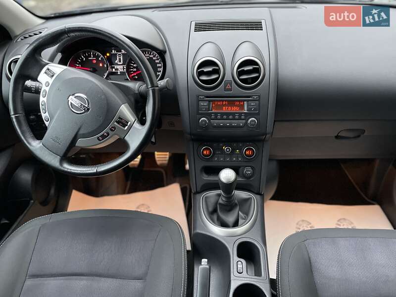 Внедорожник / Кроссовер Nissan Qashqai 2013 в Сумах