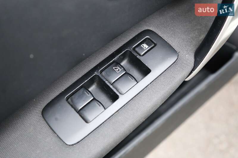 Внедорожник / Кроссовер Nissan Qashqai 2012 в Киеве