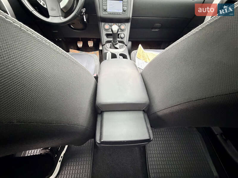 Позашляховик / Кросовер Nissan Qashqai 2010 в Вінниці