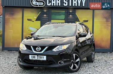 Позашляховик / Кросовер Nissan Qashqai 2015 в Стрию