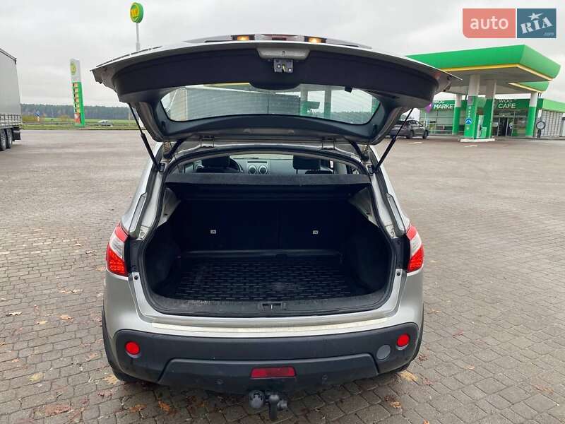 Внедорожник / Кроссовер Nissan Qashqai 2010 в Звягеле фото 24 Внедорожник / Кроссовер Nissan Qashqai 2010 в Звягеле