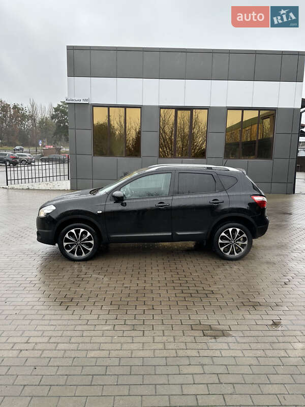 Позашляховик / Кросовер Nissan Qashqai 2011 в Рівному