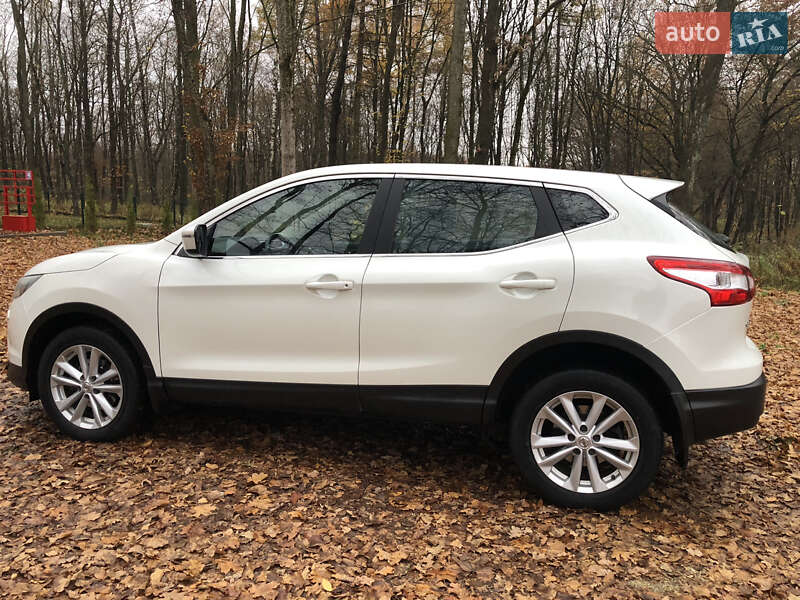 Внедорожник / Кроссовер Nissan Qashqai 2015 в Тернополе фото 25 Внедорожник / Кроссовер Nissan Qashqai 2015 в Тернополе