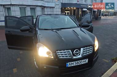 Позашляховик / Кросовер Nissan Qashqai 2009 в Рівному