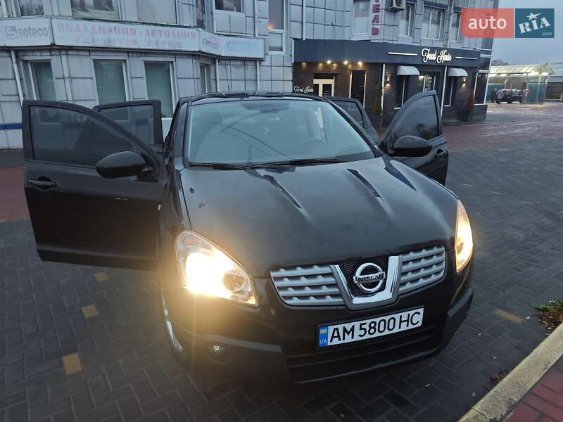 Внедорожник / Кроссовер Nissan Qashqai 2009 в Ровно