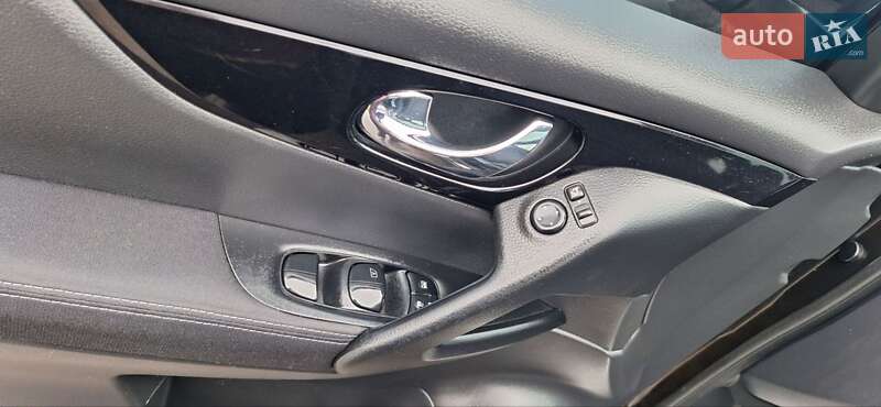 Внедорожник / Кроссовер Nissan Qashqai 2015 в Новоархангельске