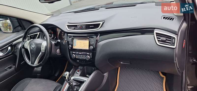 Внедорожник / Кроссовер Nissan Qashqai 2015 в Новоархангельске