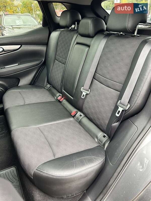 Внедорожник / Кроссовер Nissan Qashqai 2014 в Сумах