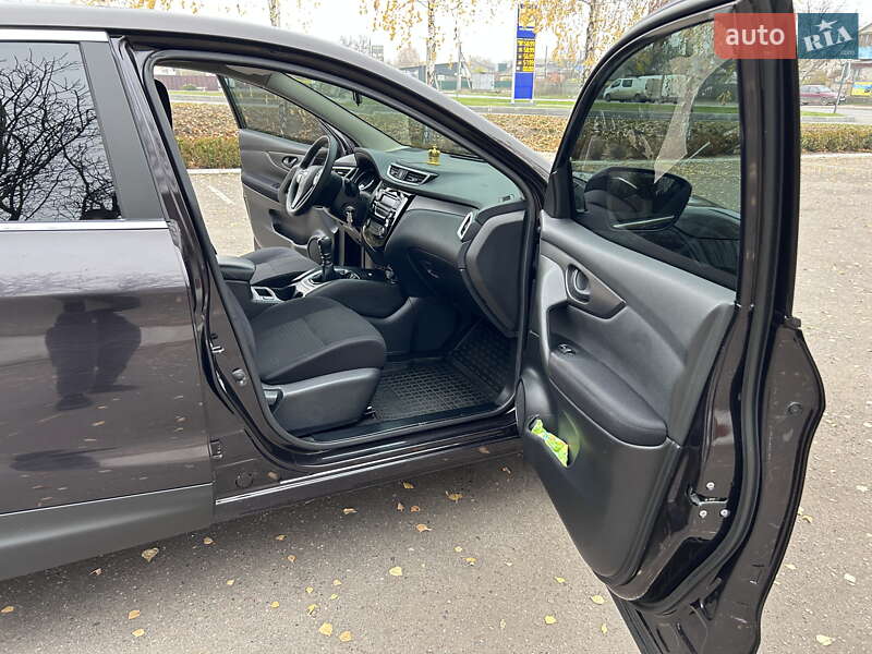 Внедорожник / Кроссовер Nissan Qashqai 2017 в Смеле фото 13 Внедорожник / Кроссовер Nissan Qashqai 2017 в Смеле