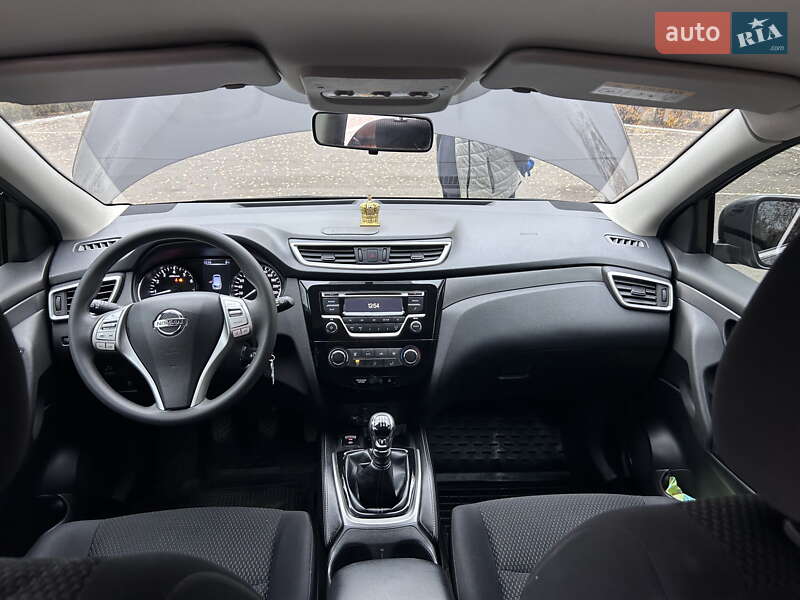 Внедорожник / Кроссовер Nissan Qashqai 2017 в Смеле фото 3 Внедорожник / Кроссовер Nissan Qashqai 2017 в Смеле