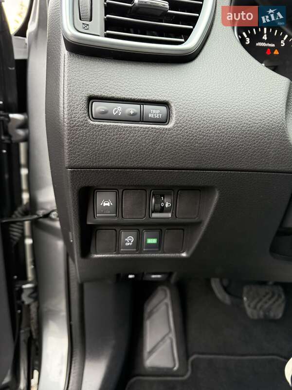 Позашляховик / Кросовер Nissan Qashqai 2018 в Львові